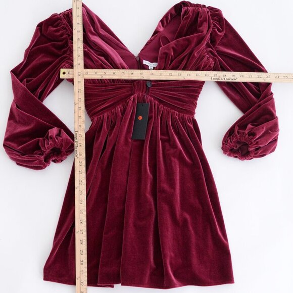 Gianni Bini Mariah Burgundy Long Sleeve Plunging V-Neckline Velvet Mini Dress 4 - Picture 4 of 12